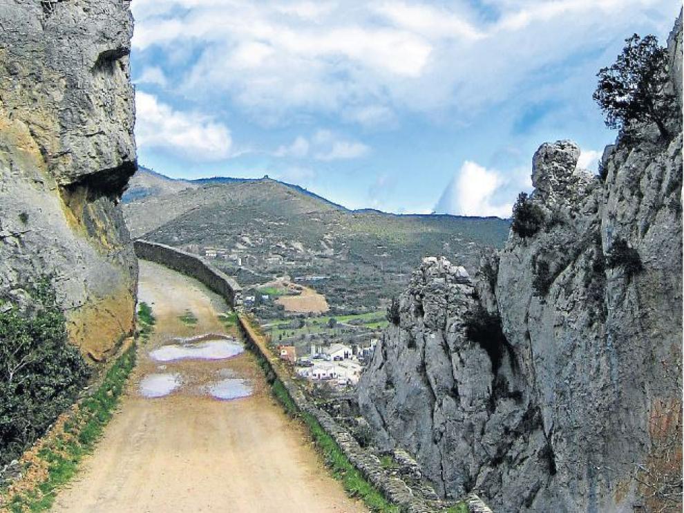 Paso por la Foz de Escalete.
