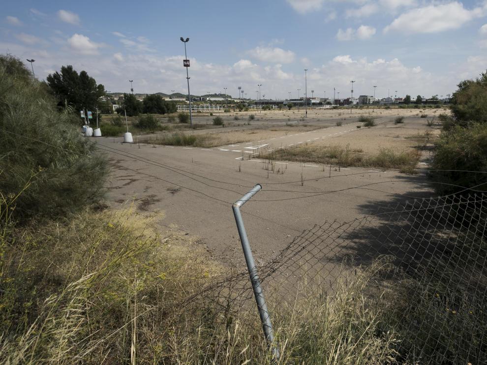 El Parking Norte, vacío a menos de un mes para las Fiestas del Pilar.