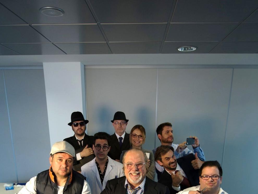 Elenco del corto 'Blown Away'.