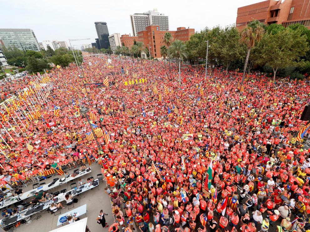 Vista general de la Avenida Diagonal de Barcelona durante la manifestación independentista convocada por ANC.