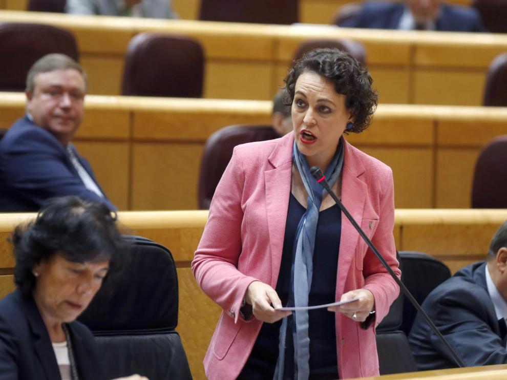La ministra de Trabajo, Magdalena Valerio, durante la sesión de control del Gobierno en el Senado.