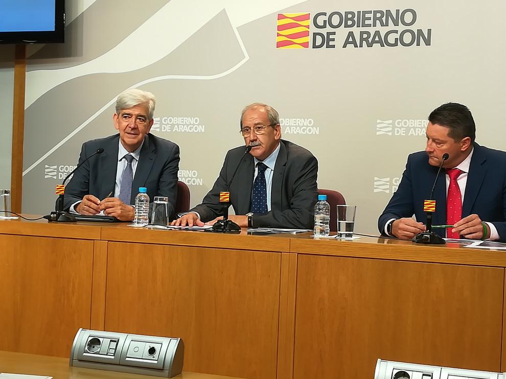 Miguel Udaondo, Francisco de la Fuente y Óscar Gil, en la presentación del congreso