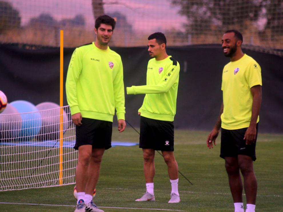 Melero, Gürler y Akapo, durante el entrenamiento de esta mañana.