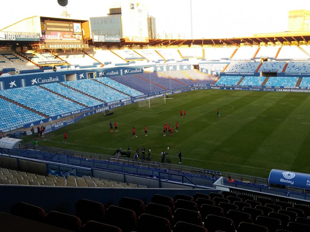 La Romareda, una hora antes del comienzo del partido.