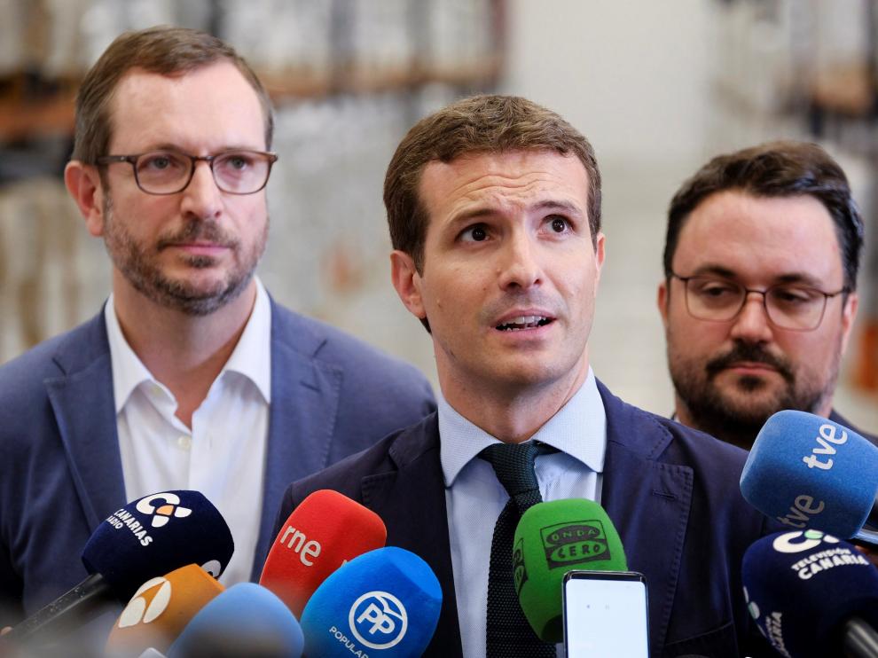 El líder del PP, Pablo Casado, en declaraciones a los medios este viernes.