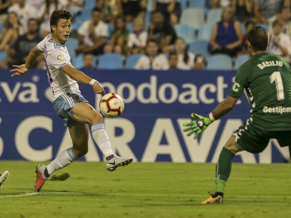 Marc Gual, en una de las ocasiones que tuvo para marcar al Rayo Majadahonda.