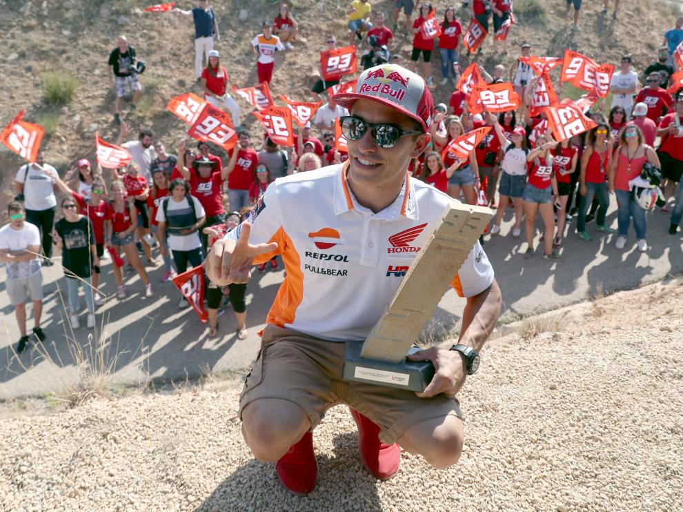 Marc Márquez inaugura su curva de Motorland.