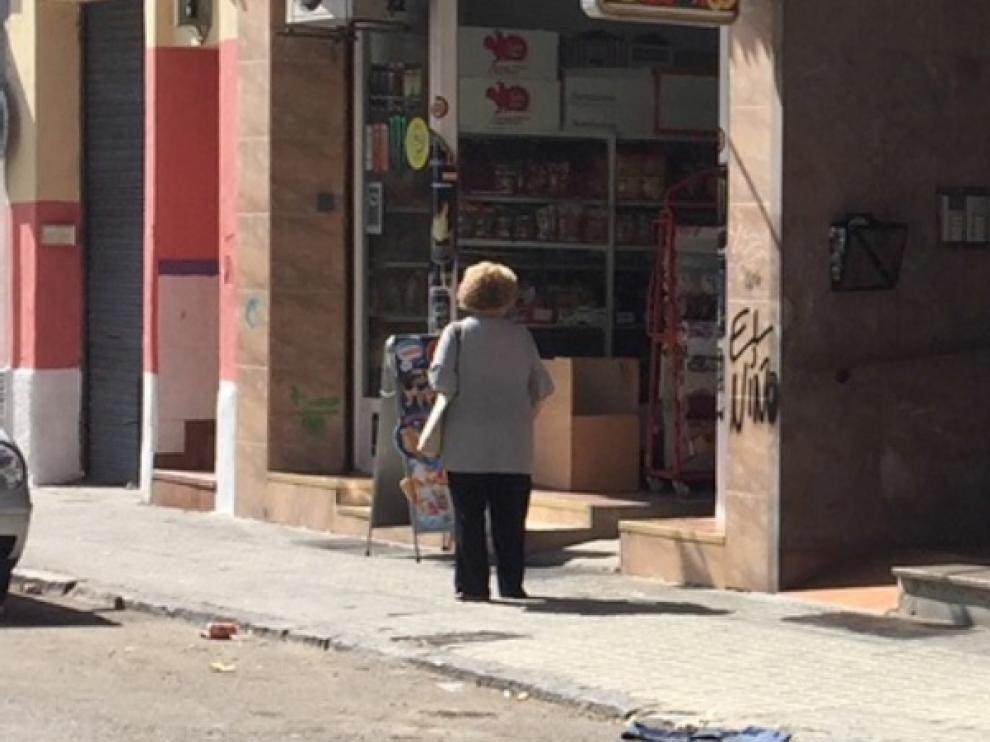 Los escalones dificultan la accesibilidad de la calle Santiago Lapuente
