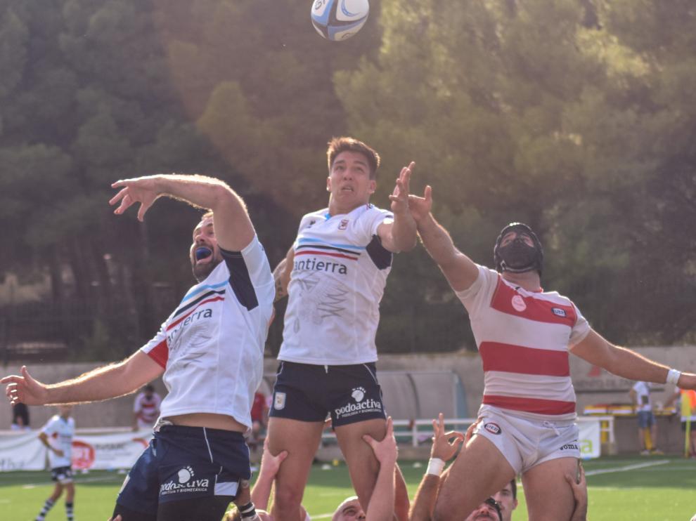 Una jugada del Fénix en el primer partido de la temporada