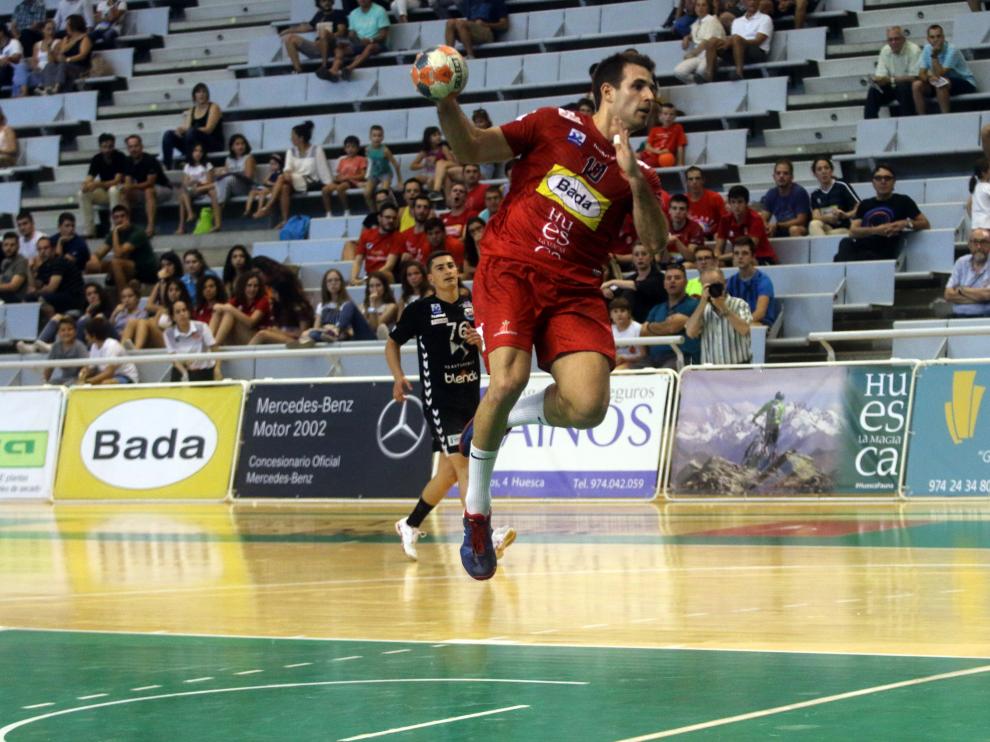 Adriá Pérez, con 5 goles, ha sido uno de los jugadores más destacados por parte del Bada Huesca.