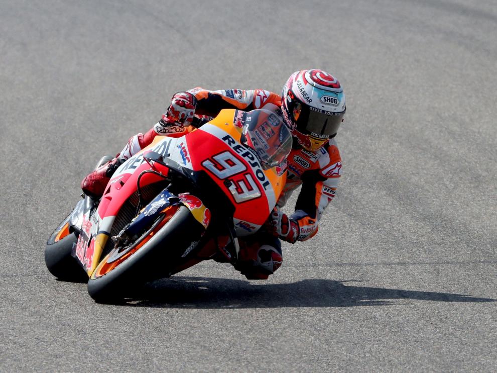Marc Márquez en los entrenamientos libres en Motorland.