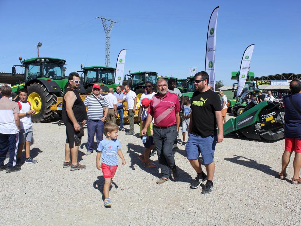 La maquinaria agrícola es una de las zonas que más público atrae de la feria