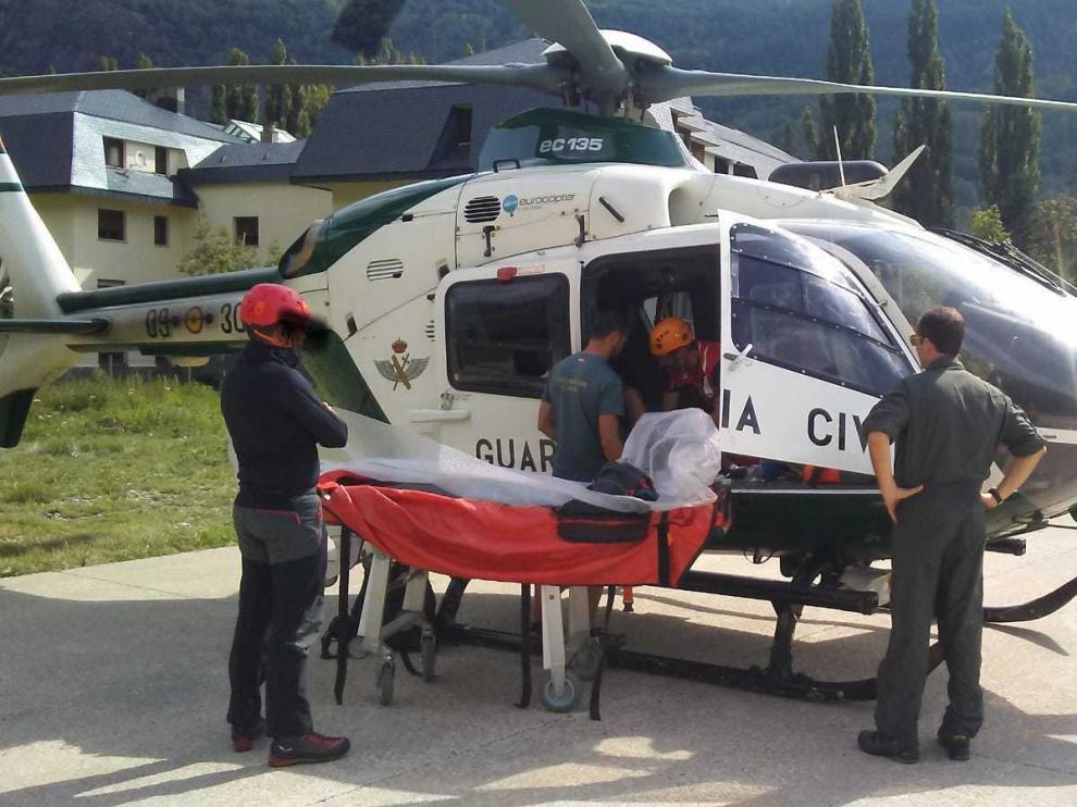 Evacuación de uno de los dos heridos este fin de semana por caídas en el glaciar del Aneto