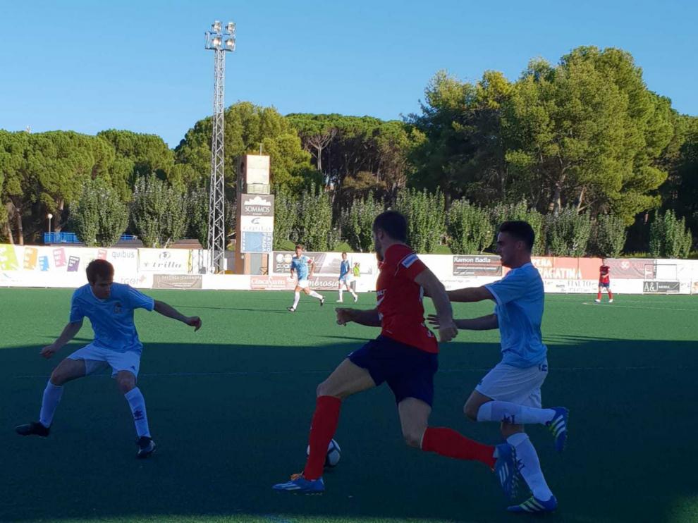 Imagen del partido entre el Fraga y el Cella