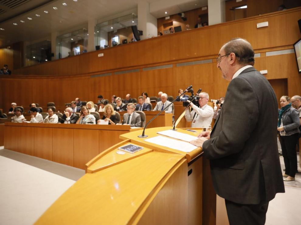 El presidente aragonés, Javier Lambán, en su discurso sobre el estado de la Comunidad, este martes, en las Cortes de Aragón.