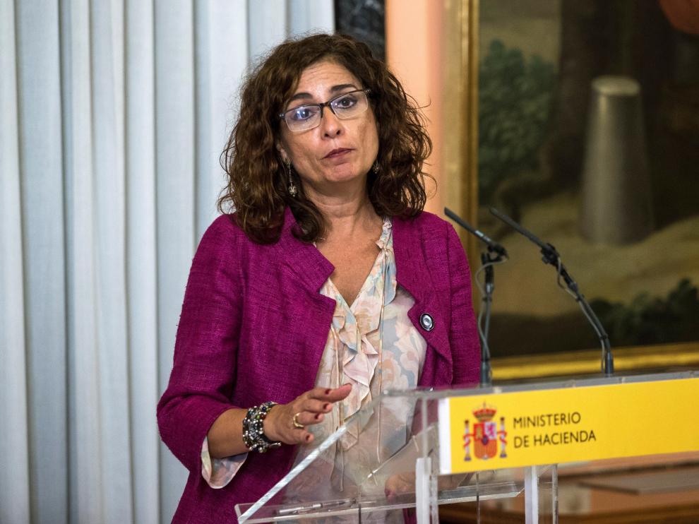La ministra de Hacienda, María Jesús Montero, en rueda de prensa tras la Comisión Mixta Estado-Generalitat.