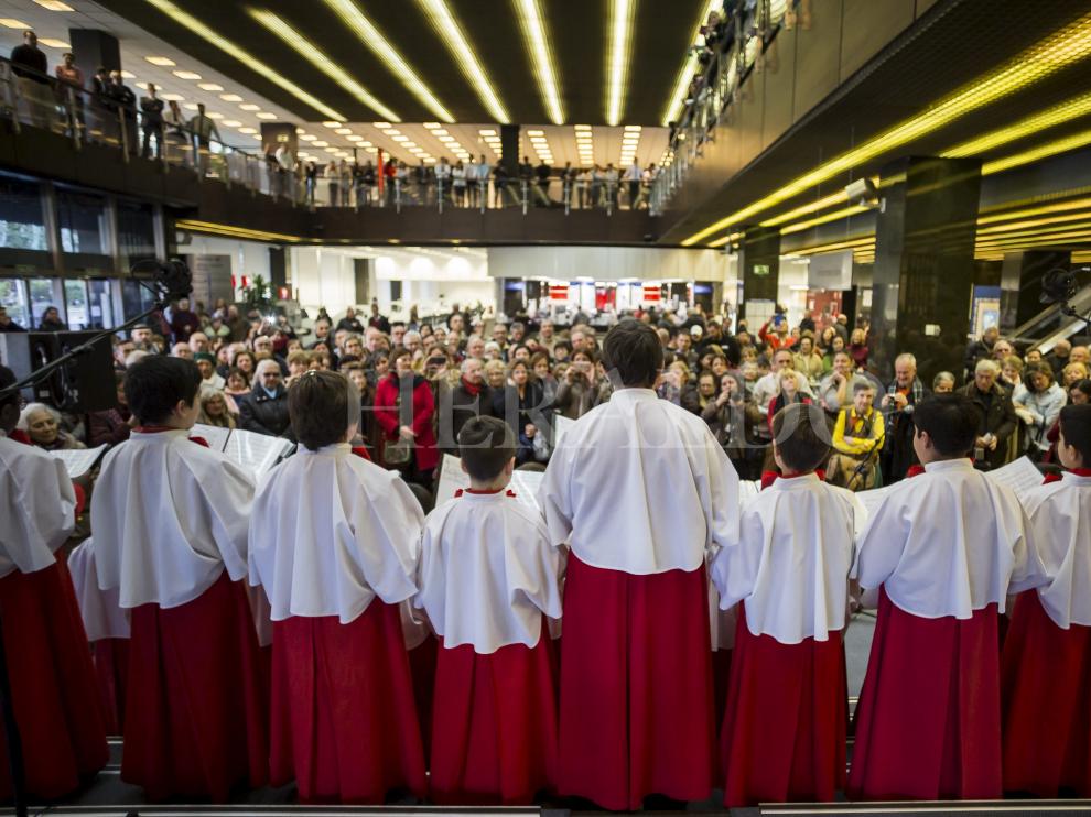 Imagen de archivo del recital de los infanticos del Pilar en Ibercaja en las navidades de 2017