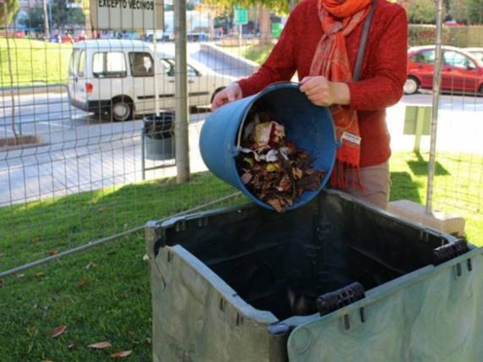 Compostador doméstico en Binéfar.