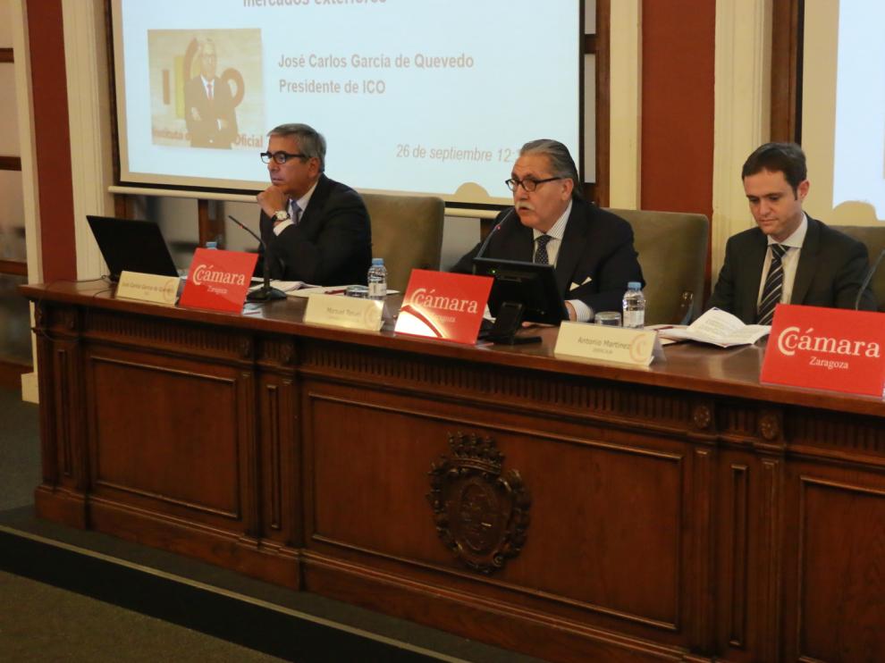 José Carlos García de Quevedo (ICO), Manuel Teruel (Cámara), Antonio Martínez (Ibercaja) y Marcos Sanso (catedrático).