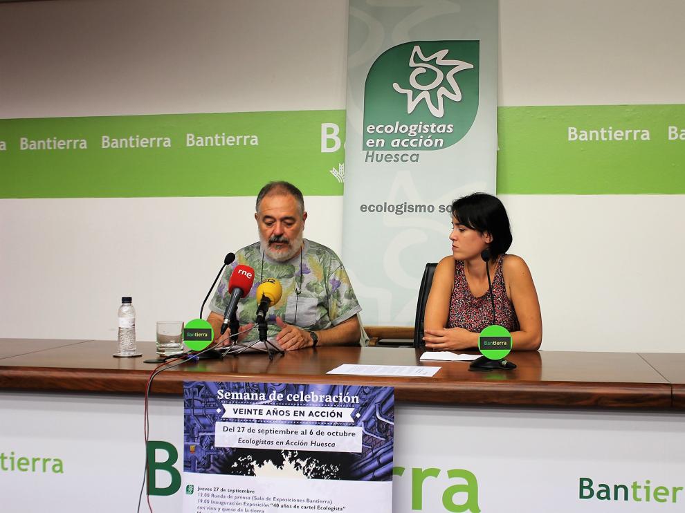 Antonio Camacho y María Gil, miembros de Ecologistas en Acción.