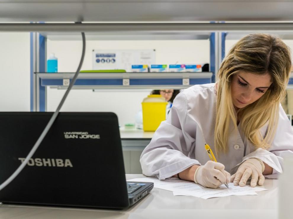 El grado de Bioinformática, que puede cursarse con Farmacia, es la gran novedad de la USJ para este curso 2018-2019