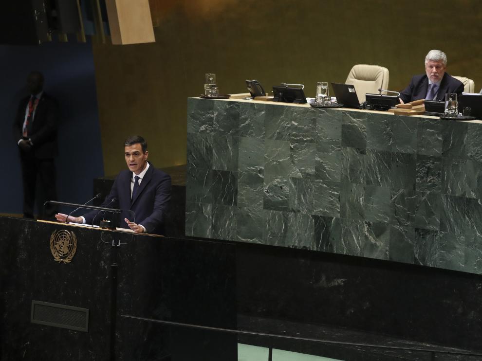 El presidente del Gobierno de España, Pedro Sánchez, habla ante la Asamblea General de las Naciones Unidas (ONU) hoy, jueves 27 de septiembre de 2018, en la sede del organismo, en Nueva York (EE.UU.).