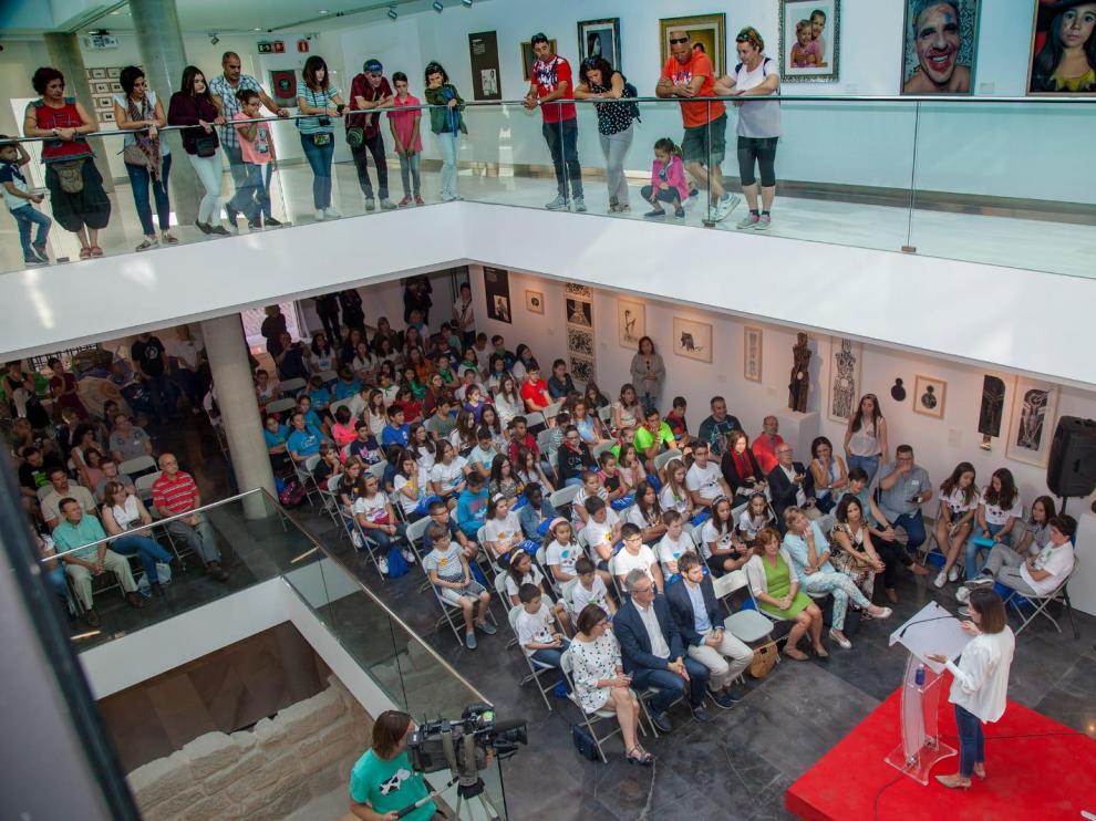 Participantes en el encuentro de consejos de infancia de Ejea.