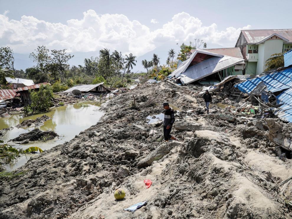 La tierra se derritió en Indonesia y los sistemas de alarma fallaron en el devastador tsunami