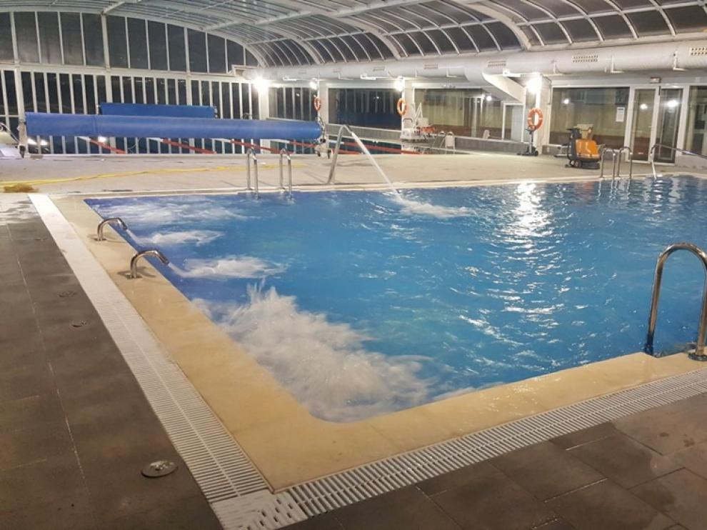 Zona terapéutica de la piscina cubierta de Utrillas.