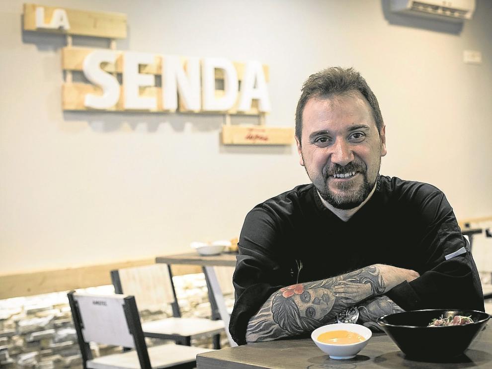Baldrich posa en la nueva ubicación de La Senda Tapas.