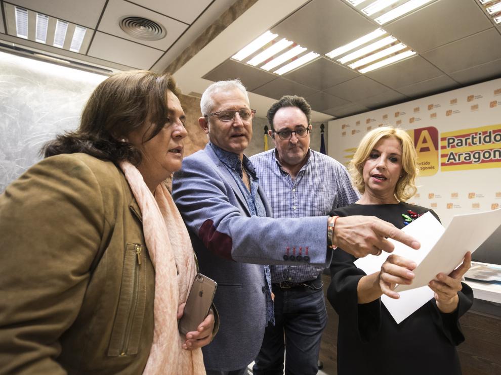 De izquierda a derecha, Gómez, Ezquerra, González y Santos, ayer en la sede del PAR