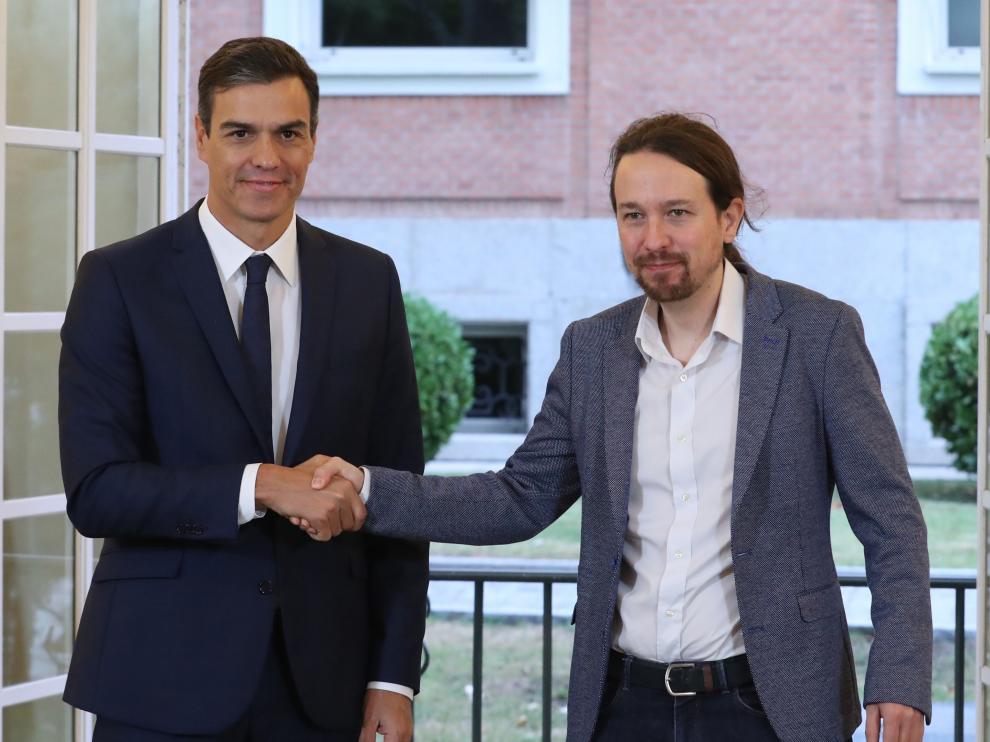 Firma del acuerdo de presupuestos entre Pedro Sánchez y Pablo Iglesias