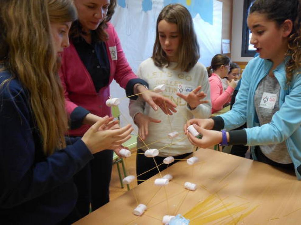 Imagen de la iniciativa 'Una ingeniera en cada cole' para promocionar la ciencia y la tecnología entre las chicas.