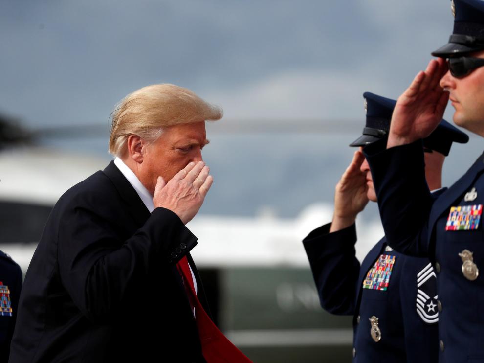El presidente estadounidense, Donald Trump, dijo hoy que la Reserva Federal de EE.UU. (Fed) "se ha vuelto loca" tras la notable caída registrada en Wall Street, a la que la Casa Blanca trató de restar importancia.