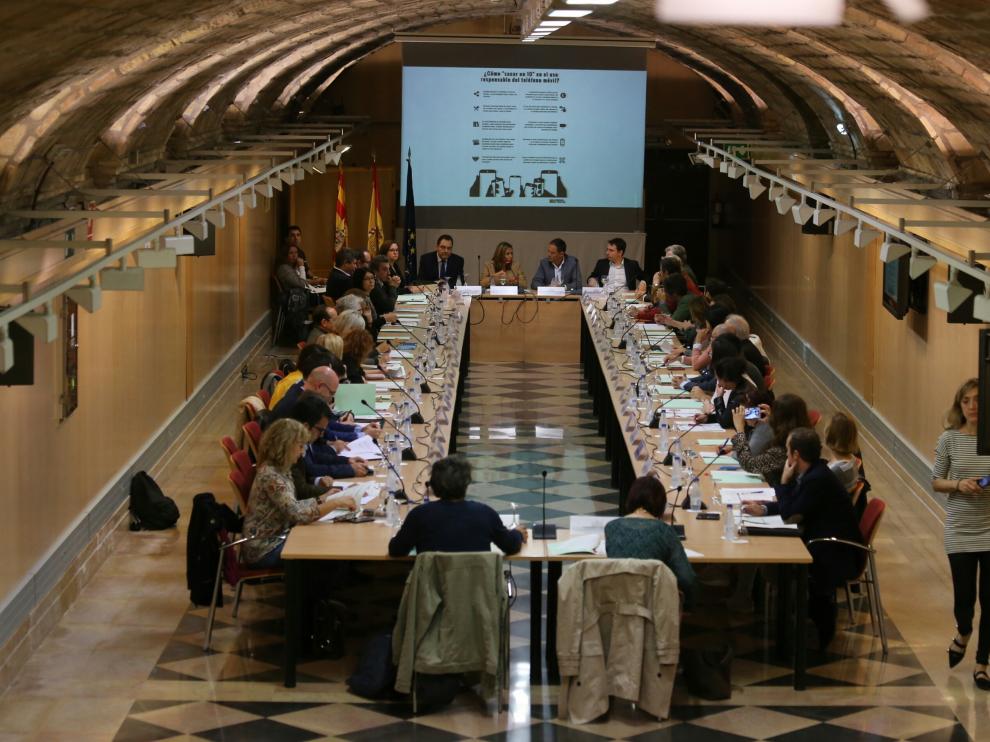 Constitución del Observatorio Aragonés por la Convivencia y contra el Acoso Escolar, este lunes, en el Pignatelli.