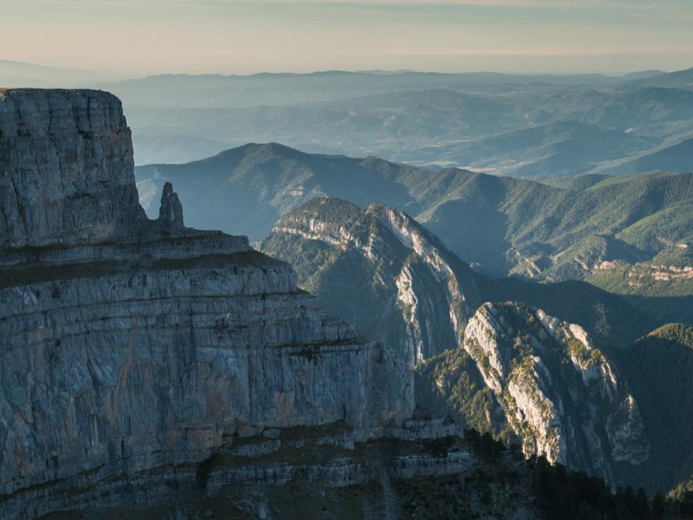 La anatomía de las montañas. Estratos calcáreos en el Cañón de Añisclo