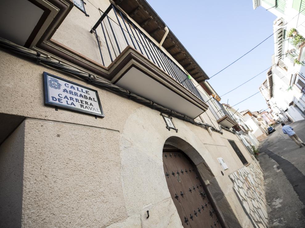 Las nuevas placas de las calles están en castellano y en el parlar de L'Aiguaviva.