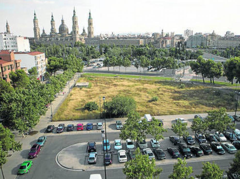 Solar de la calle Palencia, afectado por la presencia de ratas