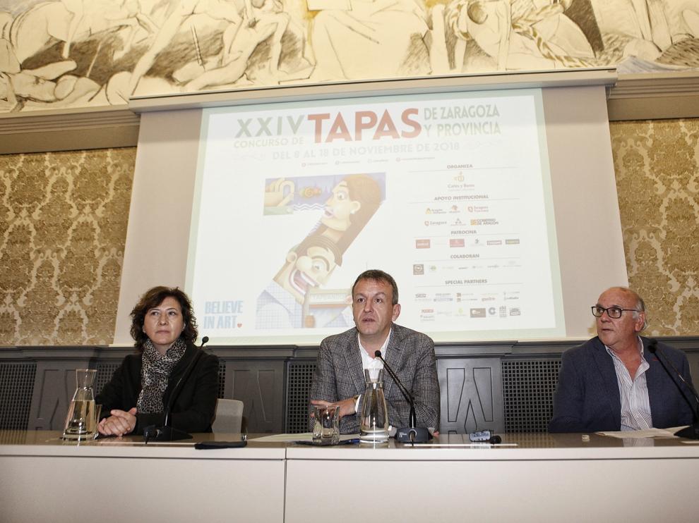 María Luisa Romero, Fernando Rivarés y José María Marteles, en la presentación de esta mañana.