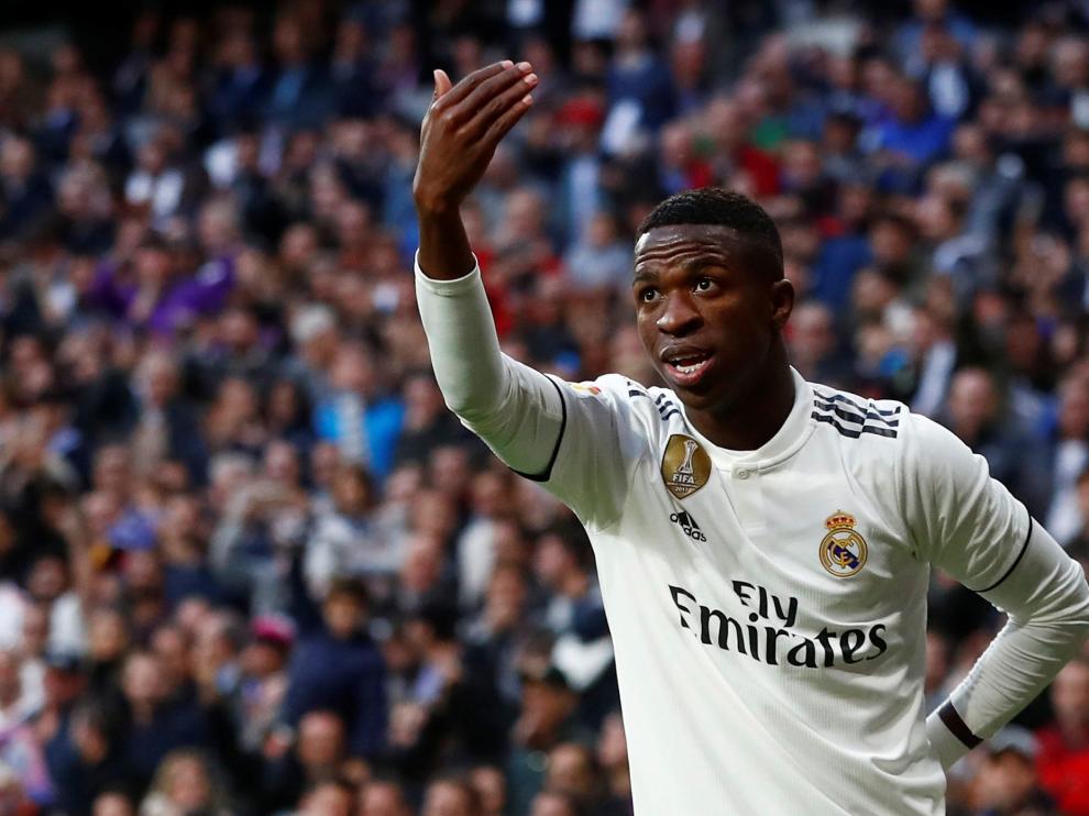 Vinicius celebrando un gol del Real Madrid ante el Valladolid.