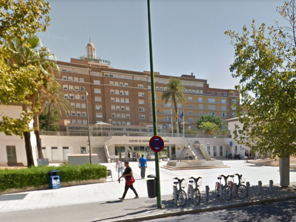 El pequeño está ingresado en el Hospital Virgen del Rocío de Sevilla.