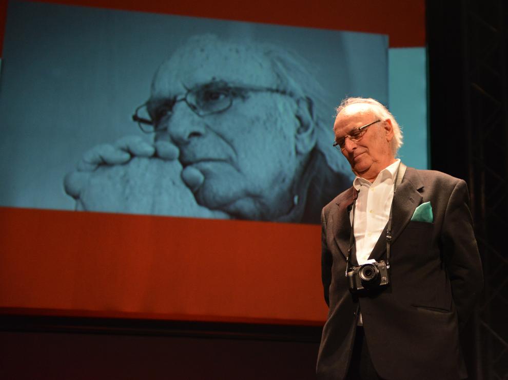 Carlos Saura fue el primero que recibió el Premio Ciudad de Huesca en 1991