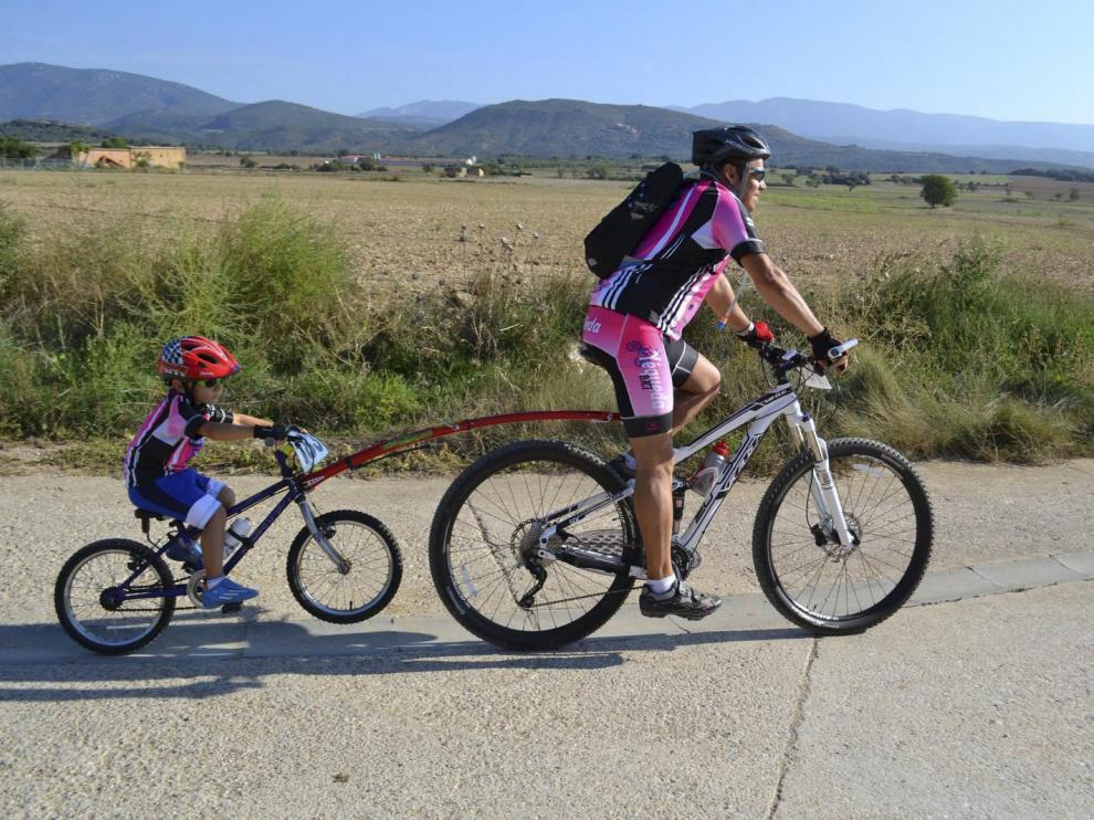 Una curiosa forma de participar en esta ruta de BTT.