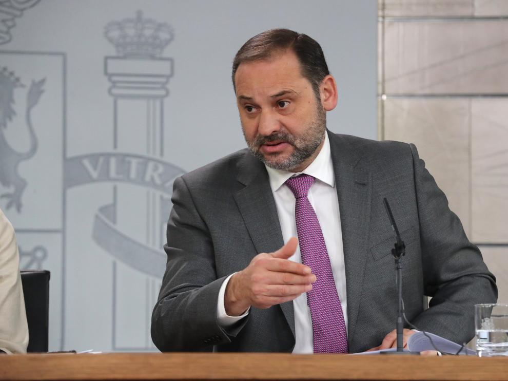 El ministro de Fomento, José Luis Ábalos, en la rueda de prensa del pasado jueves.