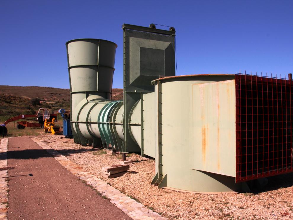 Un ventilador de grandes dimensiones servía para ventilar la mina y reciclar el aire.