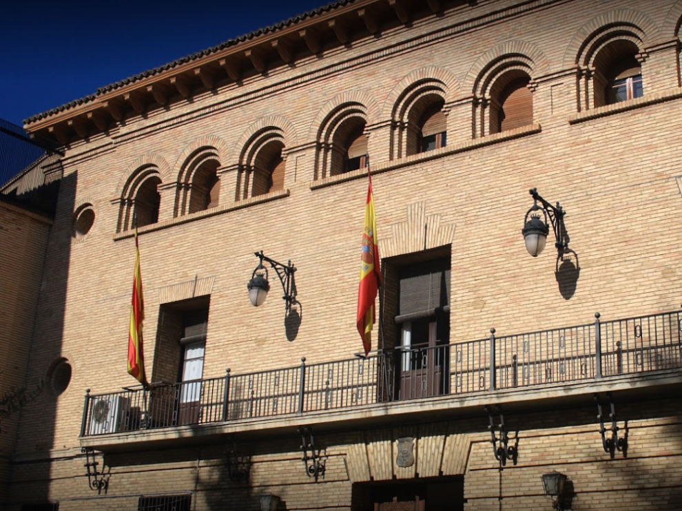 El Ayuntamiento de Barbastro.
