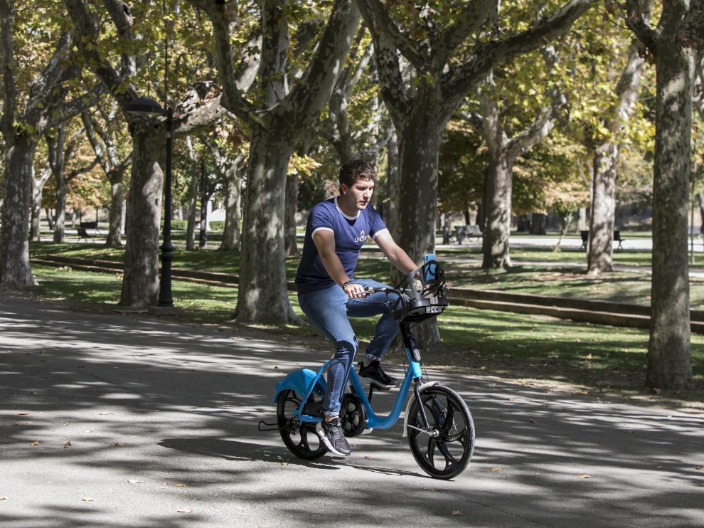 Bicicleta eléctrica de la empresa local ERG, que comenzará en Zaragoza en dos semanas.