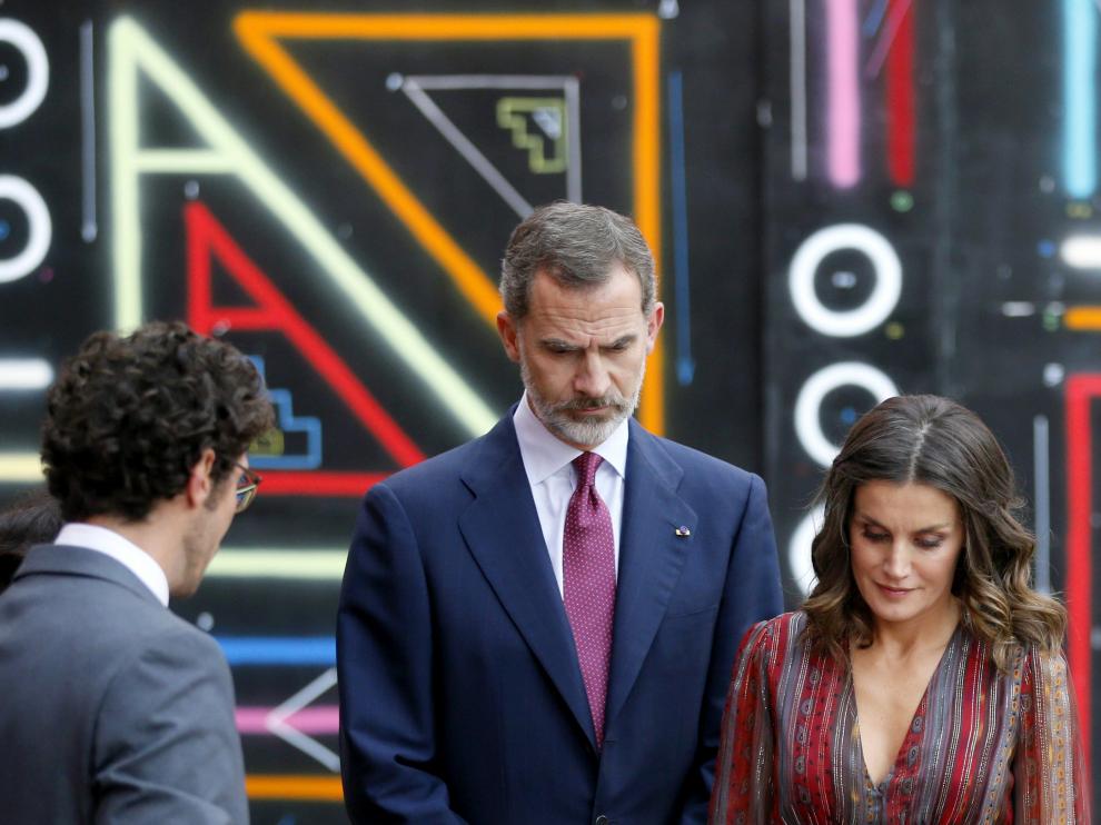 Felipe VI y la reina Letizia visitan el Centro Cultural de España en Lima, en su segunda jornada en Perú.