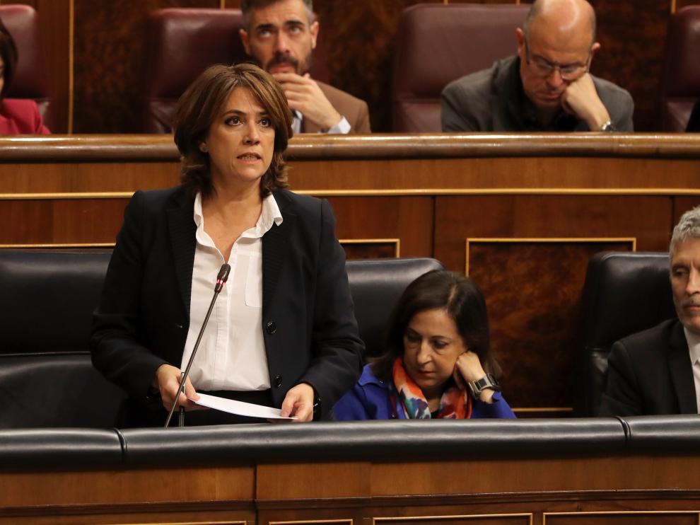 La ministra de Justicia, Dolores Delagdo, en el Congreso de los Diputados.