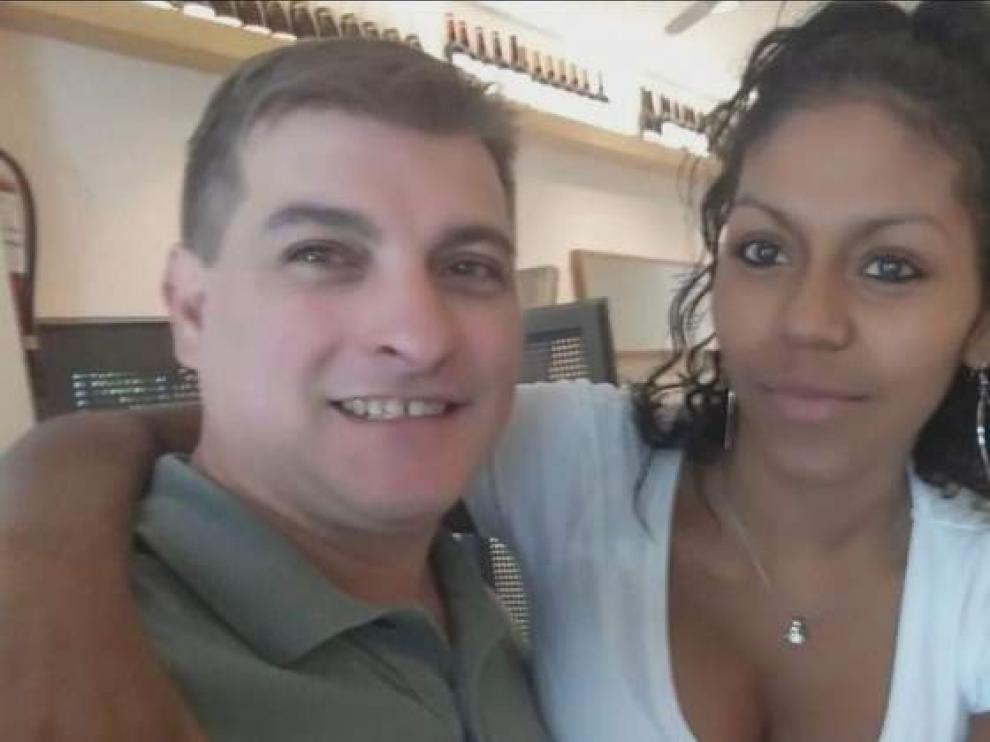 El Rey del Cachopo, junto a Heidi Paz.